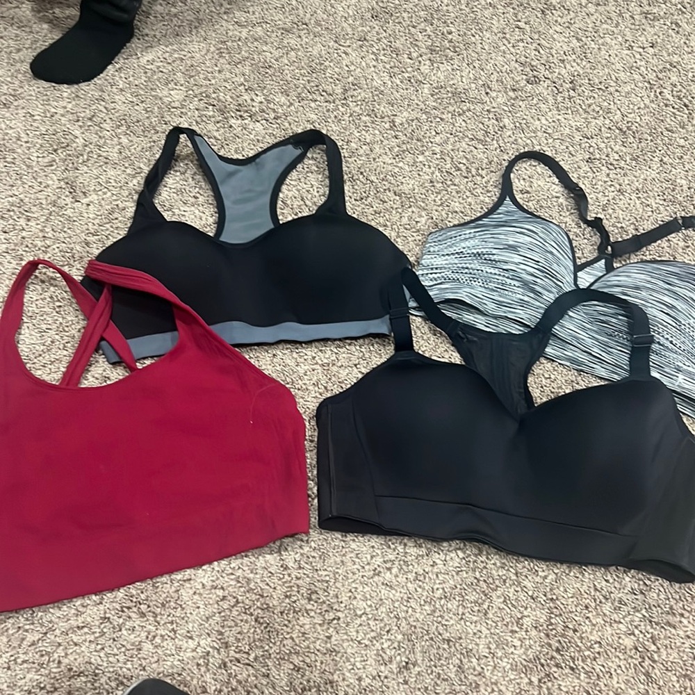 4 sports bras